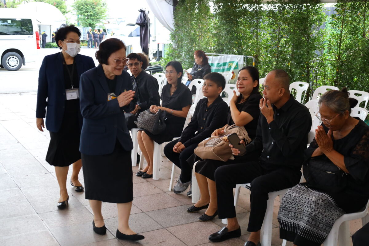 สจด. ร่วมกิจกรรมจิตอาสา “แจกข้าวกล่อง” แก่ประชาชน ณ ท้องสนามหลวง สจด. ร่วมกิจกรรมจิตอาสา “แจกข้าวกล่อง” แก่ประชาชน ณ ท้องสนามหลวง — 26 กรกฎาคม 2026 — สถาบันเทคโนโลยีจิตรลดา CDTI