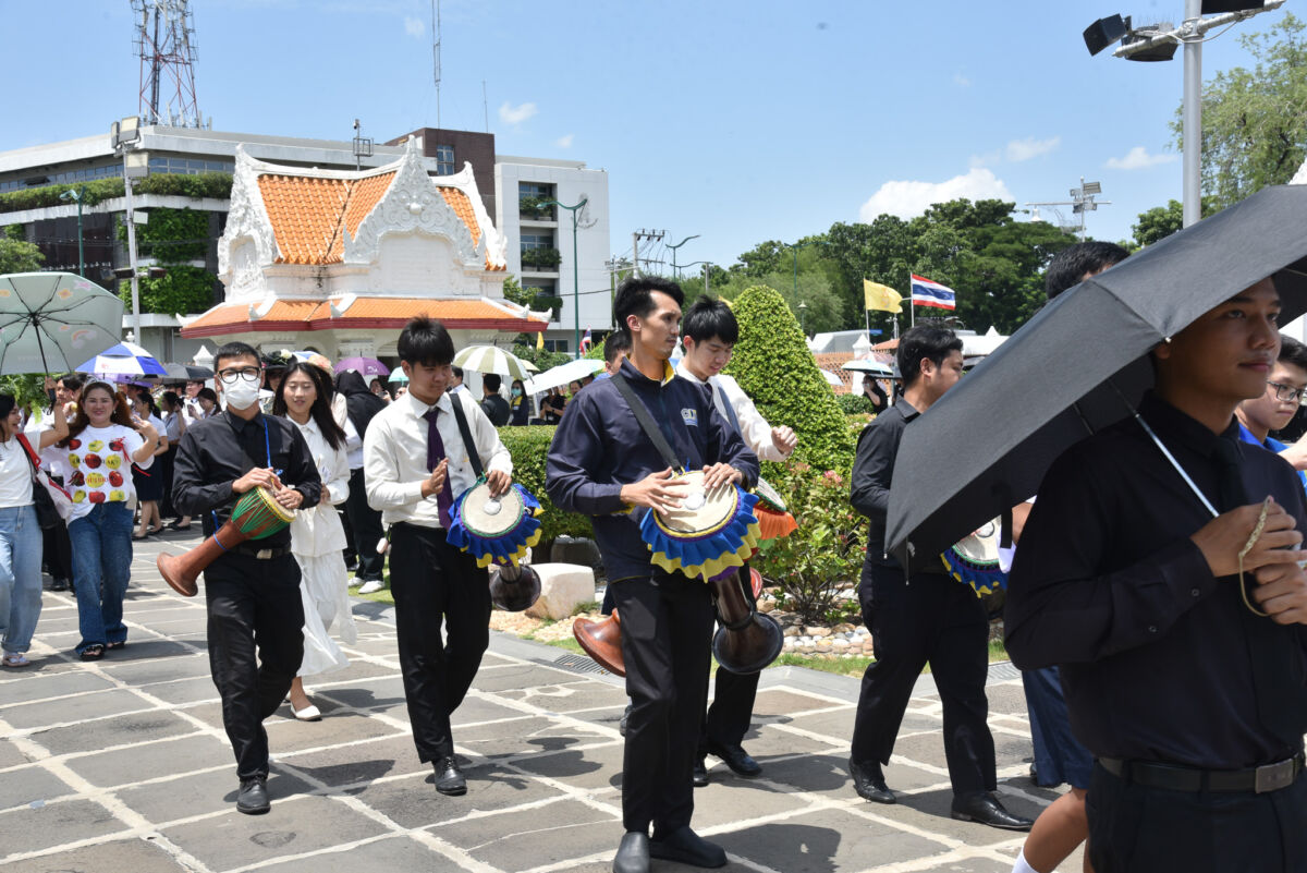 สจด. สืบสานประเพณีไทย จัดพิธีแห่เทียนพรรษาปี 2569 ถวายวัดเบญจมบพิตรดุสิตวนาราม ราชวรวิหาร สจด. สืบสานประเพณีไทย จัดพิธีแห่เทียนพรรษาปี 2569 ถวายวัดเบญจมบพิตรดุสิตวนาราม ราชวรวิหาร — 26 กรกฎาคม 2026 — สถาบันเทคโนโลยีจิตรลดา CDTI