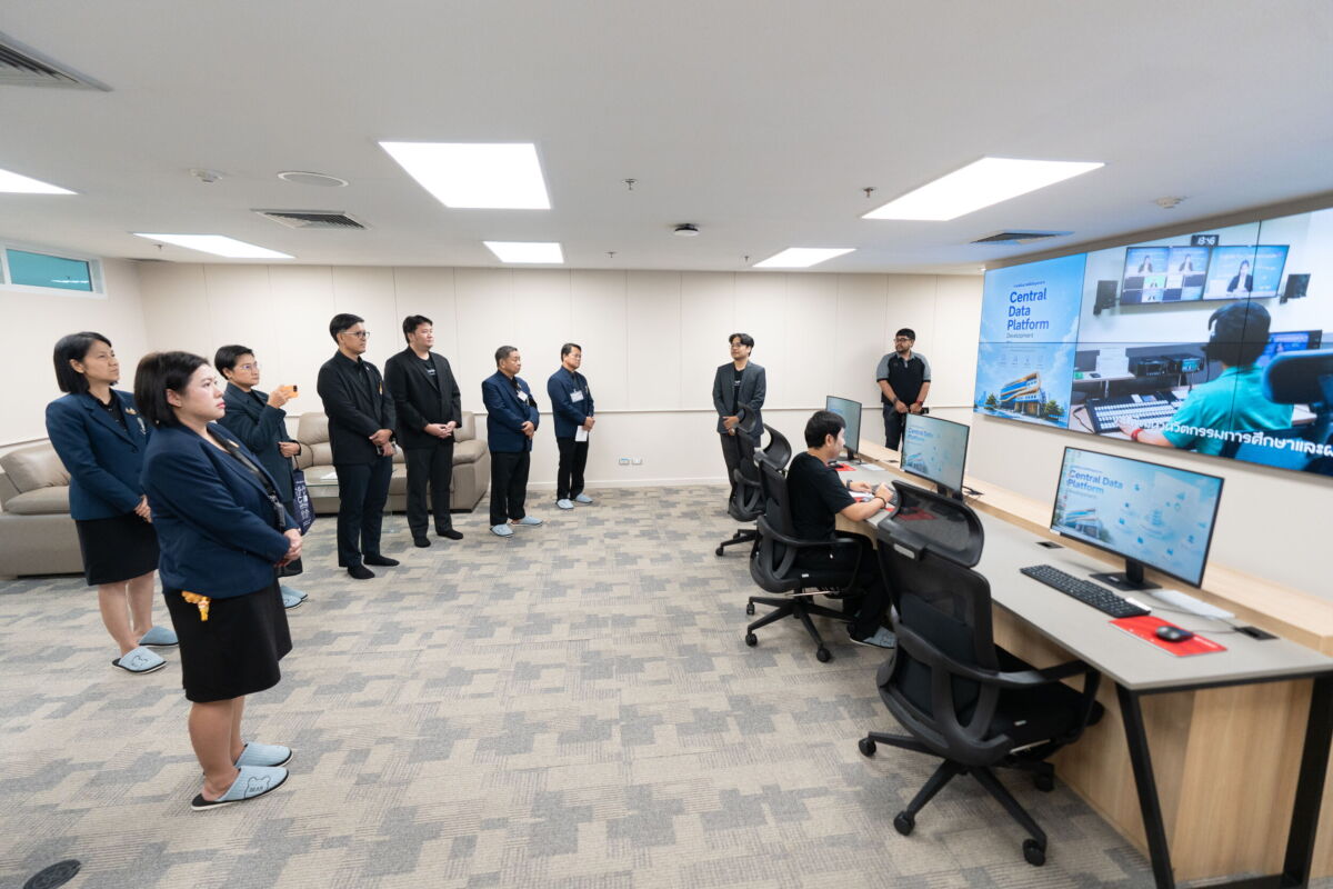 สจด. ศึกษาดูงาน มทร.พระนคร ยกระดับการบริหารและประกันคุณภาพสู่สากล สจด. ศึกษาดูงาน มทร.พระนคร ยกระดับการบริหารและประกันคุณภาพสู่สากล — 8 กรกฎาคม 2026 — สถาบันเทคโนโลยีจิตรลดา CDTI