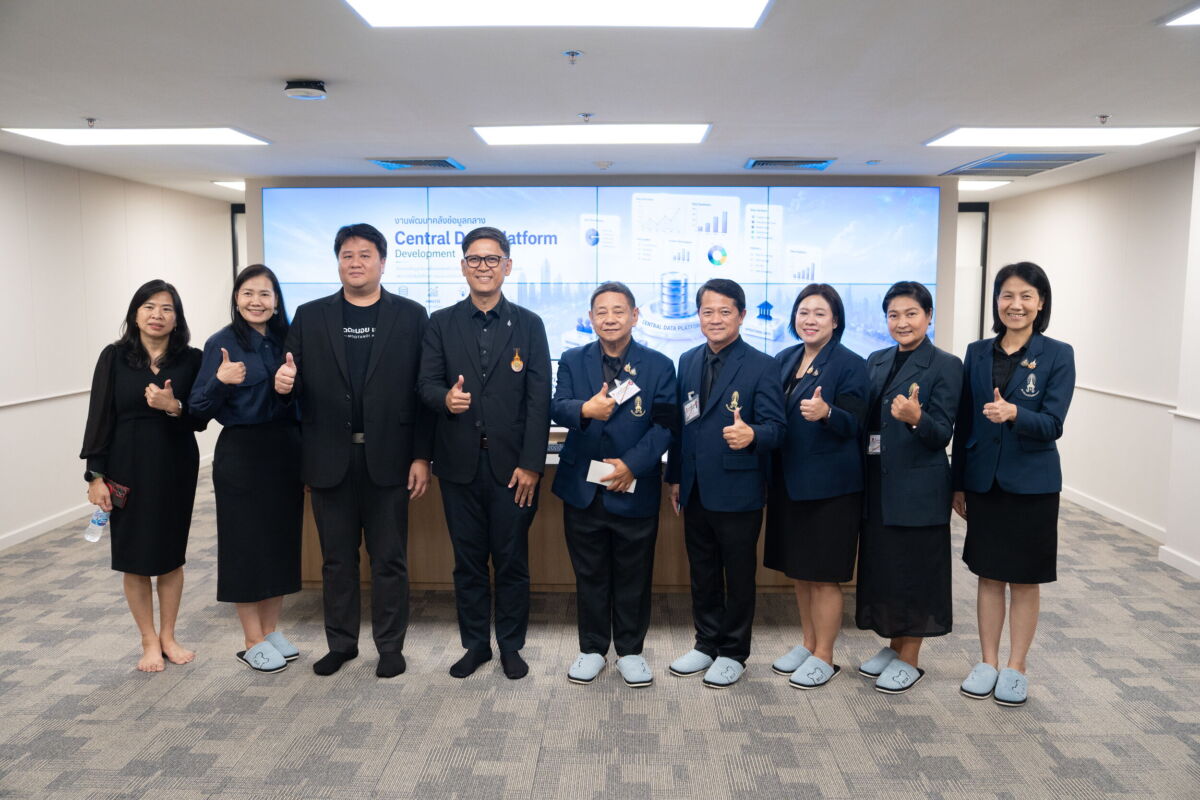สจด. ศึกษาดูงาน มทร.พระนคร ยกระดับการบริหารและประกันคุณภาพสู่สากล สจด. ศึกษาดูงาน มทร.พระนคร ยกระดับการบริหารและประกันคุณภาพสู่สากล — 8 กรกฎาคม 2026 — สถาบันเทคโนโลยีจิตรลดา CDTI
