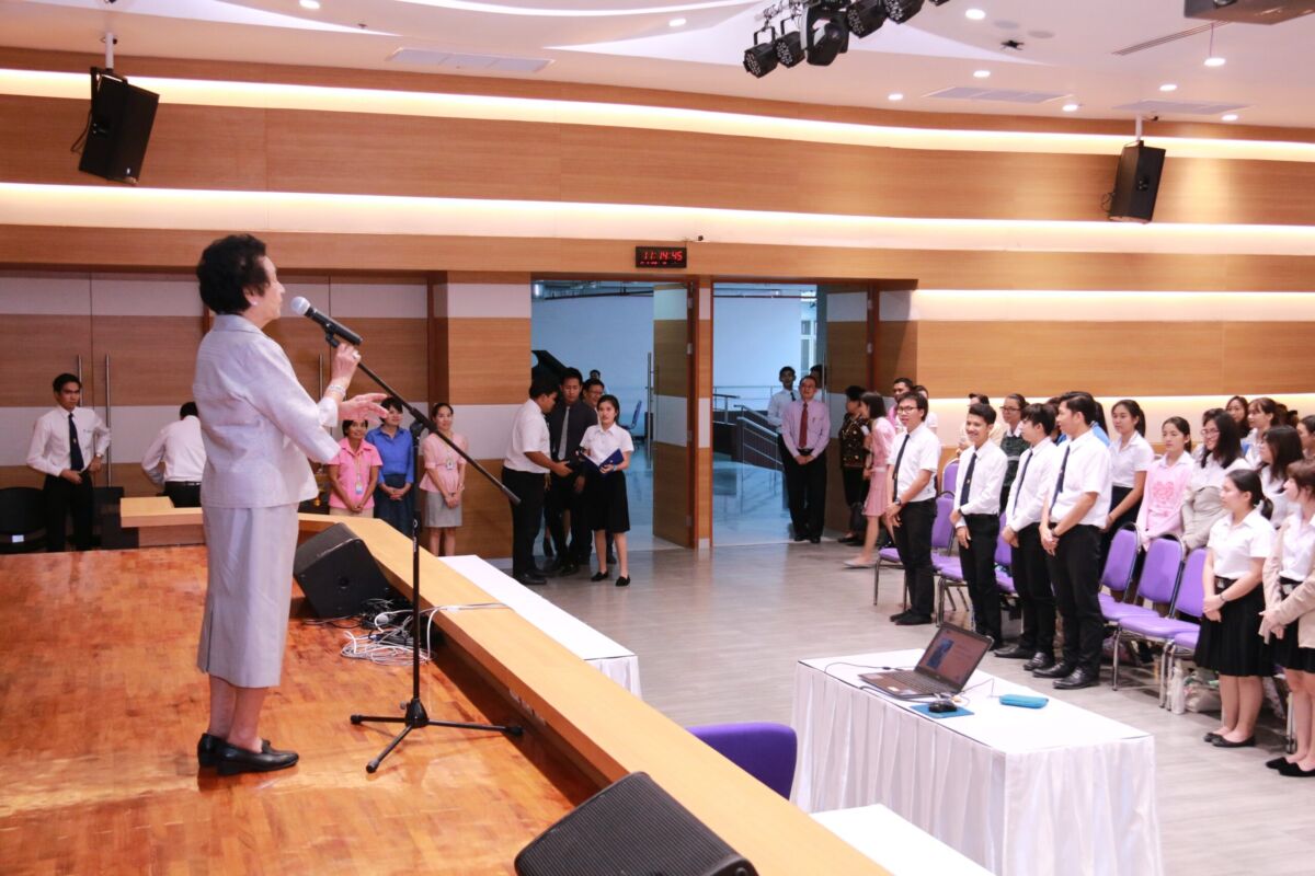 อธิการบดีมอบรางวัลยอดนักอ่านประจำเดือนกันยายน ๒๕๕๙ &mdash; 6 สิงหาคม 2026 &mdash; สถาบันเทคโนโลยีจิตรลดา CDTI