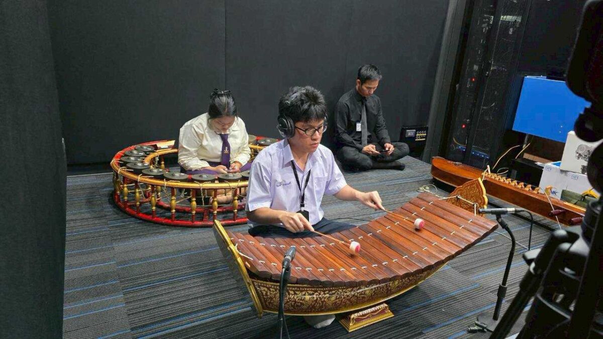 สจด.ร่วมบันทึกเสียงการขับร้อง และบรรเลงดนตรีไทยถวายพระพรชัยมงคล เนื่องในวันเฉลิมพระชนมพรรษา พระบาทสมเด็จพระปรเมนทรรามาธิบดีศรีสินทรมหาวชิราลงกรณ พระวชิรเกล้าเจ้าอยู่หัว 28 กรกฎาคม 2569 สจด.ร่วมบันทึกเสียงการขับร้อง และบรรเลงดนตรีไทยถวายพระพรชัยมงคล เนื่องในวันเฉลิมพระชนมพรรษา พระบาทสมเด็จพระปรเมนทรรามาธิบดีศรีสินทรมหาวชิราลงกรณ พระวชิรเกล้าเจ้าอยู่หัว 28 กรกฎาคม 2569 — 27 กรกฎาคม 2026 — สถาบันเทคโนโลยีจิตรลดา CDTI