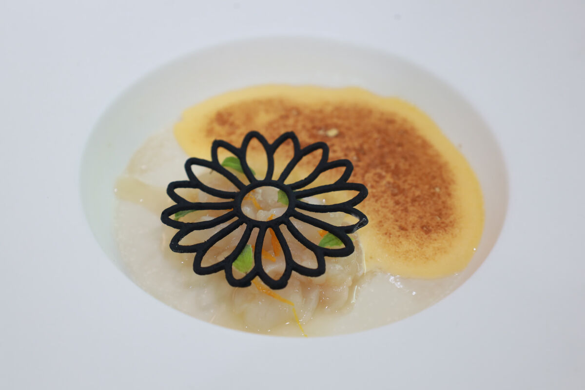 เชฟวิวแมน ลีออง ถ่ายทอดองค์ความรู้ด้าน Wellbeing Cuisine เชฟวิวแมน ลีออง ถ่ายทอดองค์ความรู้ด้าน Wellbeing Cuisine — 7 กรกฎาคม 2026 — สถาบันเทคโนโลยีจิตรลดา CDTI