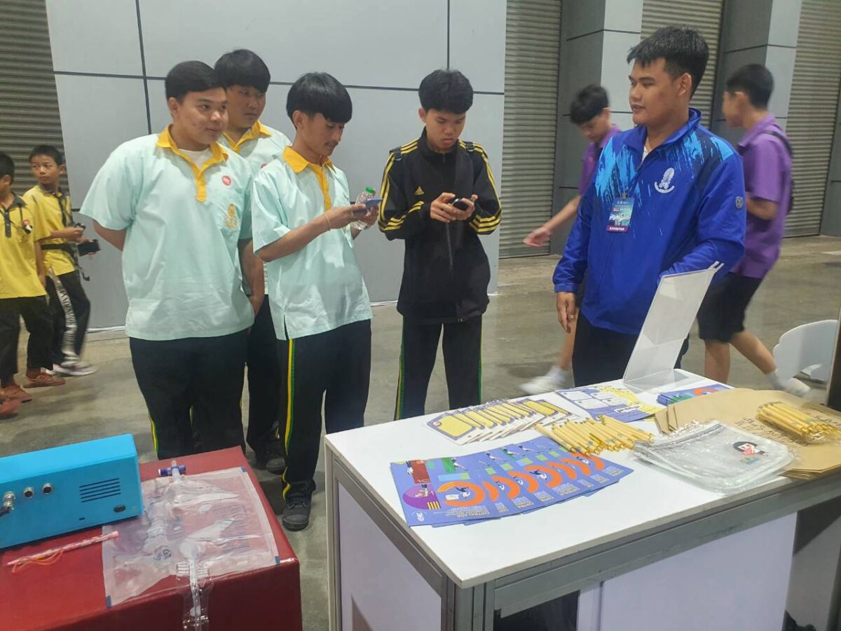 สจด. จุดประกายฝัน ขนทัพนวัตกรรมสร้าง “ว่าที่สตาร์ทอัพ” ในงานมหกรรมวิทยาศาสตร์และเทคโนโลยีแห่งชาติ 2569 (Day 4) สจด. จุดประกายฝัน ขนทัพนวัตกรรมสร้าง “ว่าที่สตาร์ทอัพ” ในงานมหกรรมวิทยาศาสตร์และเทคโนโลยีแห่งชาติ 2569 (Day 4) — 19 สิงหาคม 2026 — สถาบันเทคโนโลยีจิตรลดา CDTI