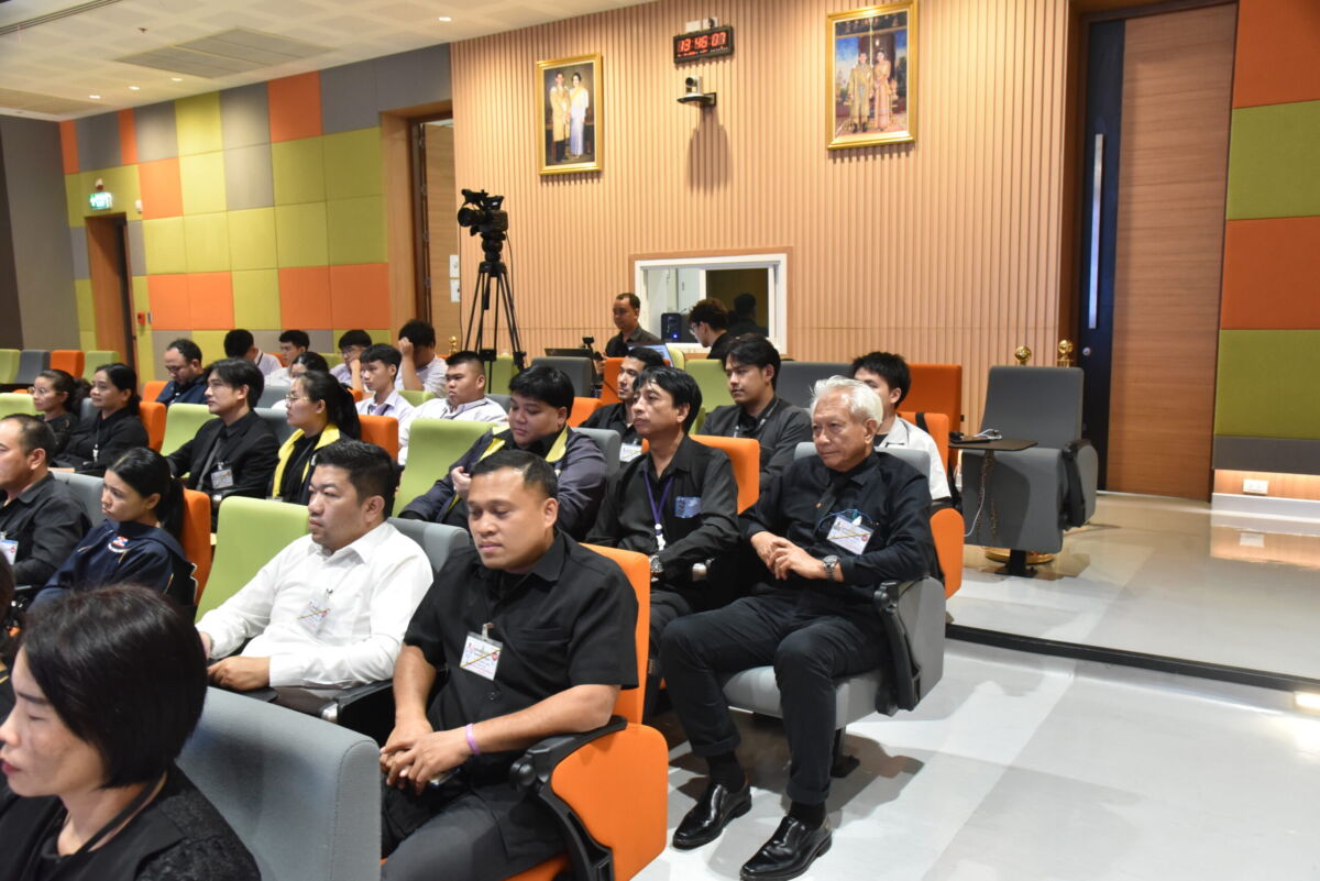 สจด. จัดบรรยายพิเศษ “พระมิ่งแม่ของแผ่นดิน : ความงดงามในพระราชกรณียกิจของสมเด็จพระพันปีหลวง” น้อมนำพระราชปณิธานสมเด็จพระพันปีหลวง สจด. จัดบรรยายพิเศษ “พระมิ่งแม่ของแผ่นดิน : ความงดงามในพระราชกรณียกิจของสมเด็จพระพันปีหลวง” น้อมนำพระราชปณิธานสมเด็จพระพันปีหลวง — 7 สิงหาคม 2026 — สถาบันเทคโนโลยีจิตรลดา CDTI