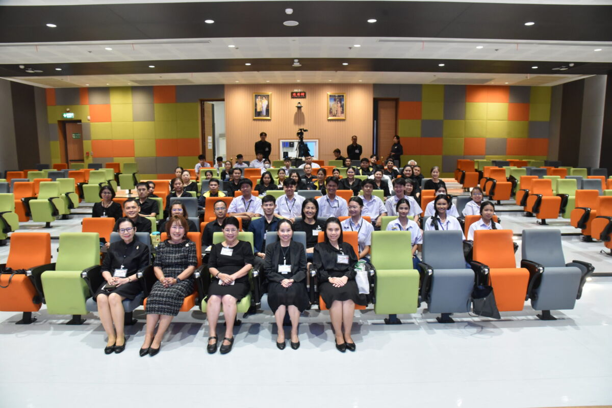 สจด. จัดบรรยายพิเศษ “พระมิ่งแม่ของแผ่นดิน : ความงดงามในพระราชกรณียกิจของสมเด็จพระพันปีหลวง” น้อมนำพระราชปณิธานสมเด็จพระพันปีหลวง สจด. จัดบรรยายพิเศษ “พระมิ่งแม่ของแผ่นดิน : ความงดงามในพระราชกรณียกิจของสมเด็จพระพันปีหลวง” น้อมนำพระราชปณิธานสมเด็จพระพันปีหลวง — 7 สิงหาคม 2026 — สถาบันเทคโนโลยีจิตรลดา CDTI