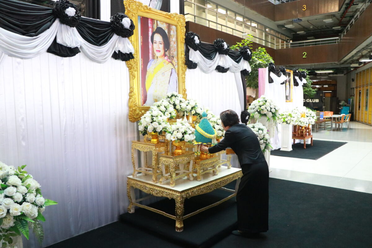 สจด. จัดพิธีทำบุญตักบาตร น้อมรำลึกในพระมหากรุณาธิคุณ เนื่องในวันคล้ายวันพระราชสมภพ สมเด็จพระนางเจ้าสิริกิติ์ฯ และวันแม่แห่งชาติ สจด. จัดพิธีทำบุญตักบาตร น้อมรำลึกในพระมหากรุณาธิคุณ เนื่องในวันคล้ายวันพระราชสมภพ สมเด็จพระนางเจ้าสิริกิติ์ฯ และวันแม่แห่งชาติ — 12 สิงหาคม 2026 — สถาบันเทคโนโลยีจิตรลดา CDTI