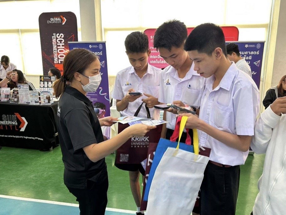 สจด. ร่วมแนะนำสถาบัน ในการศึกษาต่อของ โรงเรียนเตรียมอุดมศึกษาพัฒนาการ กรุงเทพมหานคร สจด. ร่วมแนะนำสถาบัน ในการศึกษาต่อของ โรงเรียนเตรียมอุดมศึกษาพัฒนาการ กรุงเทพมหานคร — 15 สิงหาคม 2026 — สถาบันเทคโนโลยีจิตรลดา CDTI