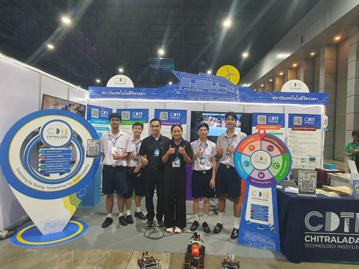 สจด. โชว์นวัตกรรมกู้โลก! ขนทัพหุ่นยนต์กู้ภัย "RORN2SHINE" อวดความอัจฉริยะในงานมหกรรมวิทยาศาสตร์และเทคโนโลยีแห่งชาติ 2569 สจด. โชว์นวัตกรรมกู้โลก! ขนทัพหุ่นยนต์กู้ภัย "RORN2SHINE" อวดความอัจฉริยะในงานมหกรรมวิทยาศาสตร์และเทคโนโลยีแห่งชาติ 2569 — 20 สิงหาคม 2026 — สถาบันเทคโนโลยีจิตรลดา CDTI