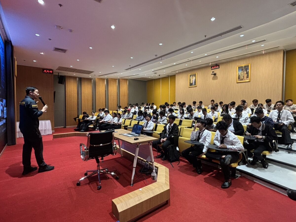 สจด. จัด Assembly “ภัยเงียบ ปลายสาย รู้ทัน–ป้องกัน การลักพาตัวออนไลน์” เสริมทักษะรู้เท่าทันภัยไซเบอร์ สจด. จัด Assembly “ภัยเงียบ ปลายสาย รู้ทัน–ป้องกัน การลักพาตัวออนไลน์” เสริมทักษะรู้เท่าทันภัยไซเบอร์ — 29 กันยายน 2026 — สถาบันเทคโนโลยีจิตรลดา CDTI