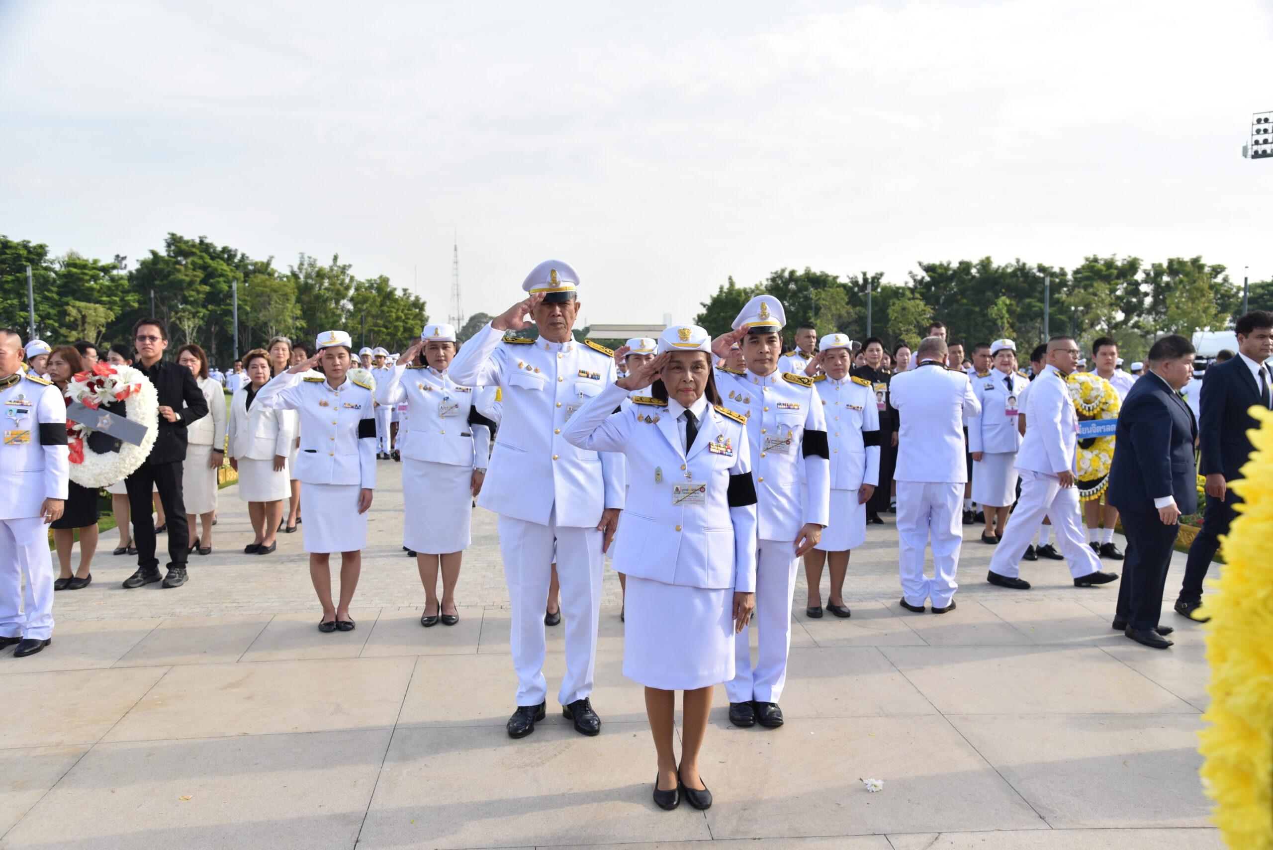 สจด. วางพวงมาลาถวายบังคมพระบรมราชานุสาวรีย์พระบาทสมเด็จพระบรมชนกาธิเบศร มหาภูมิพลอดุลยเดชมหาราช บรมนาถบพิตร เนื่องใน “วันนวมินทรมหาราช” สจด. วางพวงมาลาถวายบังคมพระบรมราชานุสาวรีย์พระบาทสมเด็จพระบรมชนกาธิเบศร มหาภูมิพลอดุลยเดชมหาราช บรมนาถบพิตร เนื่องใน “วันนวมินทรมหาราช” — 13 ตุลาคม 2026 — สถาบันเทคโนโลยีจิตรลดา CDTI