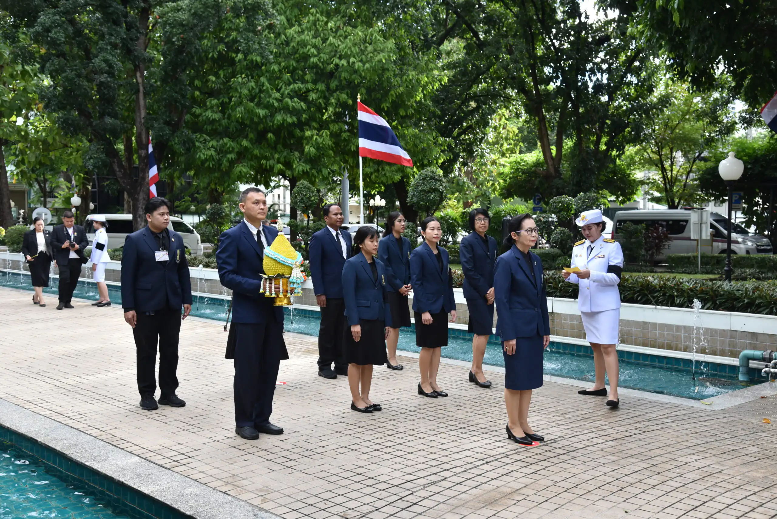 สจด. ร่วมพิธีวางพานพุ่มถวายราชสักการะ เนื่องใน “วันเทคโนโลยีของไทย” สจด. ร่วมพิธีวางพานพุ่มถวายราชสักการะ เนื่องใน “วันเทคโนโลยีของไทย” — 19 ตุลาคม 2026 — สถาบันเทคโนโลยีจิตรลดา CDTI