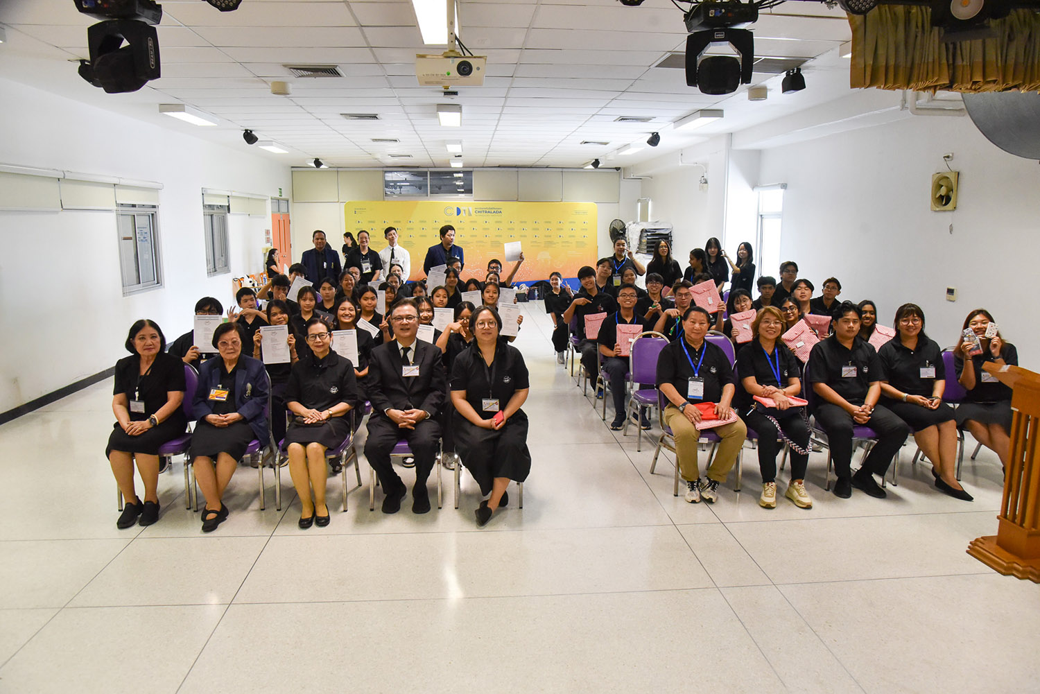 “Learning Express 2026” ปิดฉากประทับใจ สานพลังนักศึกษาไทย–สิงคโปร์ เรียนรู้ผ่านประสบการณ์จริง “Learning Express 2026” ปิดฉากประทับใจ สานพลังนักศึกษาไทย–สิงคโปร์ เรียนรู้ผ่านประสบการณ์จริง — 8 ตุลาคม 2026 — สถาบันเทคโนโลยีจิตรลดา CDTI