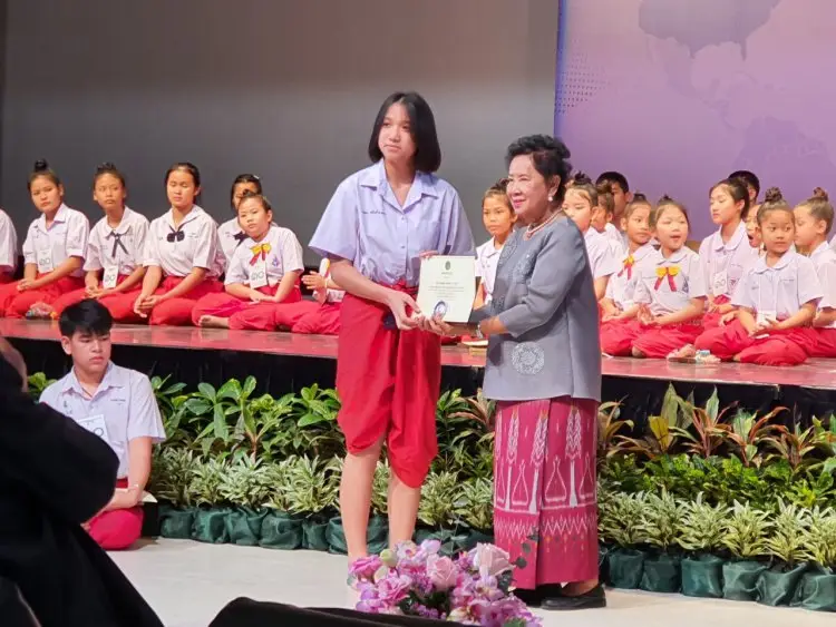 สร้างสรรค์ผลงานประเภทต่างๆกับศิลปินแห่งชาติและนานาชาติสัญจร 2563 — 22 พฤษภาคม 2025 — สถาบันเทคโนโลยีจิตรลดา CDTI