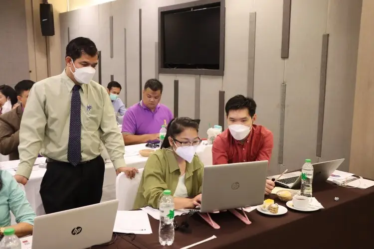 CDV จัดการอบรม “การเขียนงานวิจัยเพื่อขอตำแหน่งทางวิชาการสำหรับครูวิชาชีพ” — 6 พฤษภาคม 2025 — สถาบันเทคโนโลยีจิตรลดา CDTI