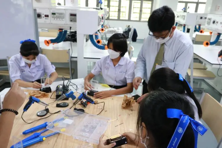 สจด. จัด “4 Square of CDTI” เปิดบ้านอัพเดทหลักสูตร พร้อมเผยชิ้นงานสิ่งประดิษฐ์และนวัตกรรม — 19 พฤษภาคม 2025 — สถาบันเทคโนโลยีจิตรลดา CDTI
