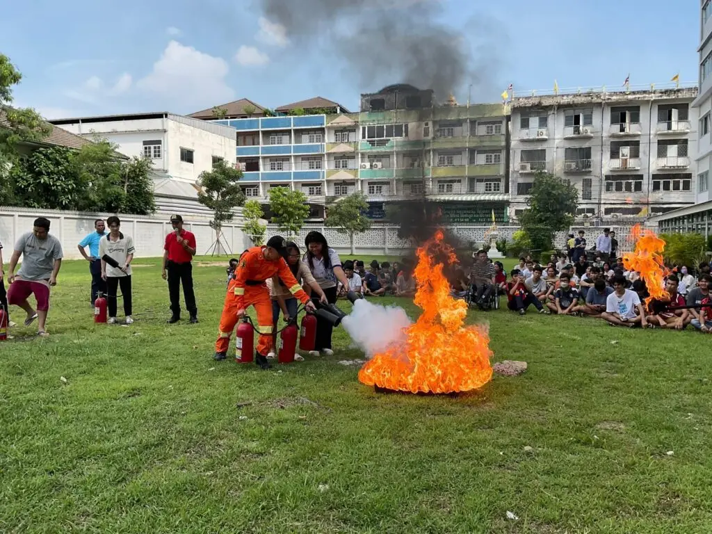 สจด. จัดฝึกซ้อมอพยพหนีไฟหอพักนักเรียน นักศึกษา — 19 พฤษภาคม 2025 — สถาบันเทคโนโลยีจิตรลดา CDTI